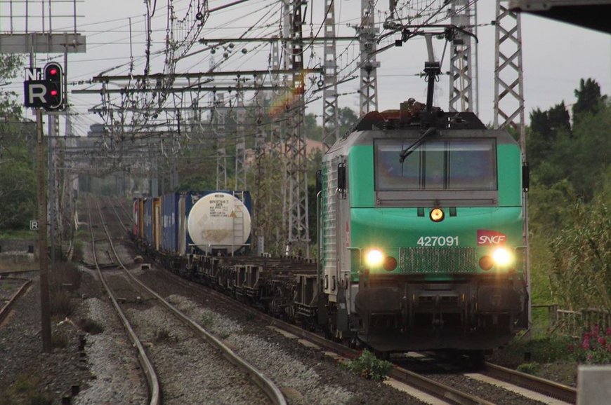 Le train de fret autonome arrive dans les ateliers d’Alstom